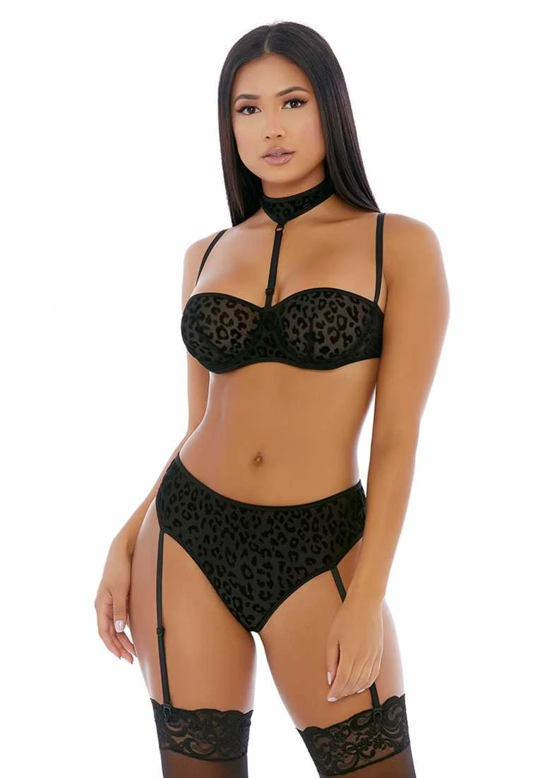 On The Prowl Choker Lingerie Set – Black – XL 1 On The Prowl Choker Lingerie Set – Black – XL