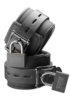 Tom Of Finland – Neoprene Wrist Cuffs With Lock